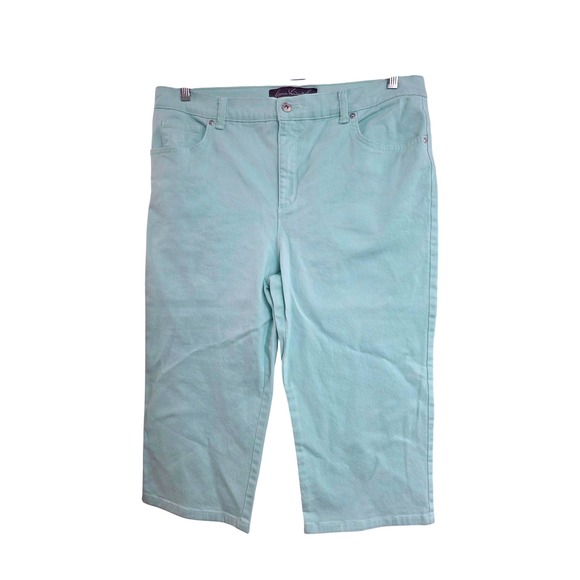 Gloria Vanderbilt Pants - Gloria Vanderbilt Amanda Capri Mint Green Embroidered Pocket Jeans 16P‎ Petite